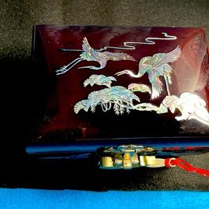 Vintage Japanese jewelry box inlaid abalone near mint!